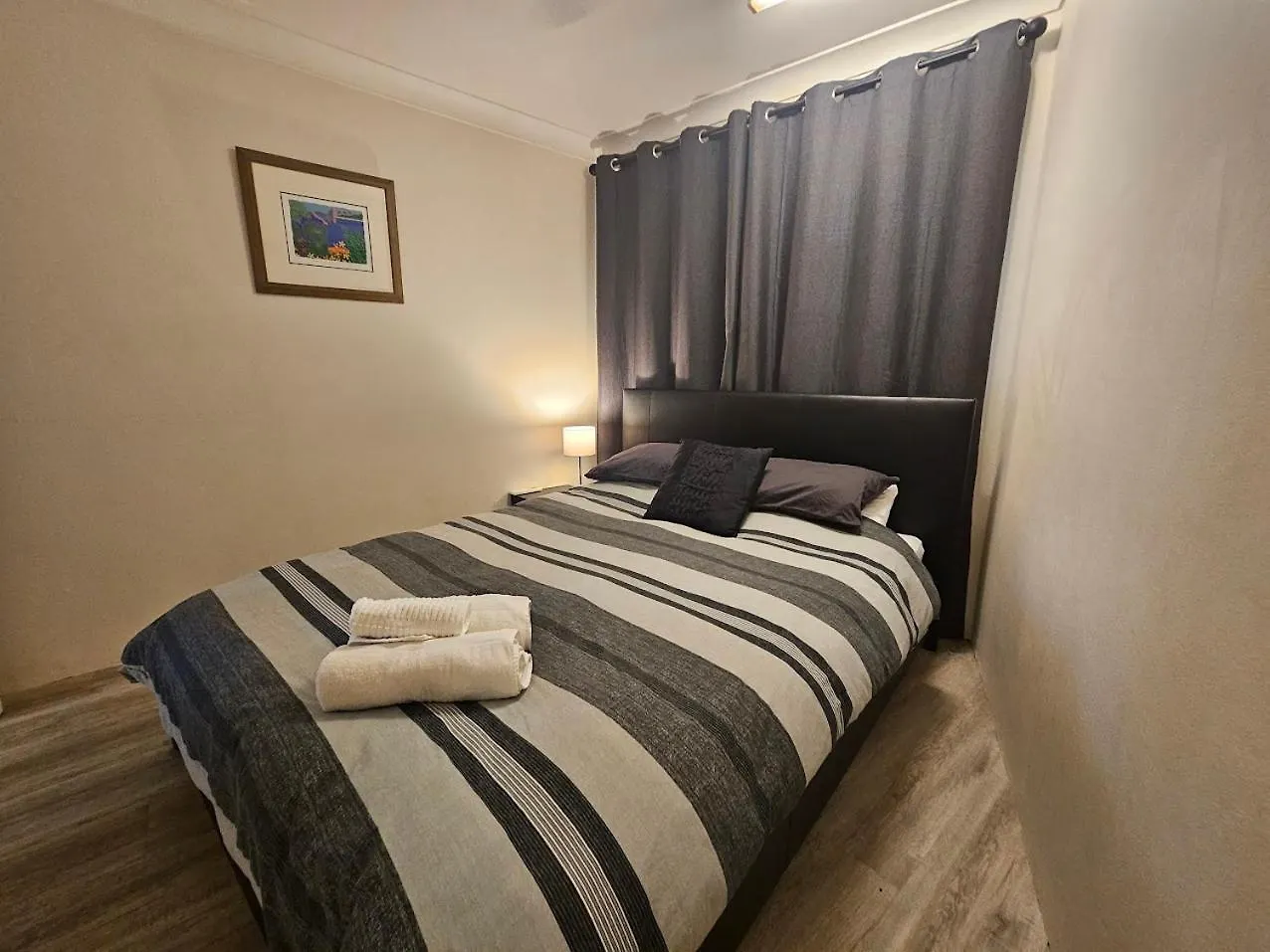 Budget-Savvy Travellers, Residential Style Two-Bedroom Apartment, Self Check-In Кэрнс 0*,  Австралия